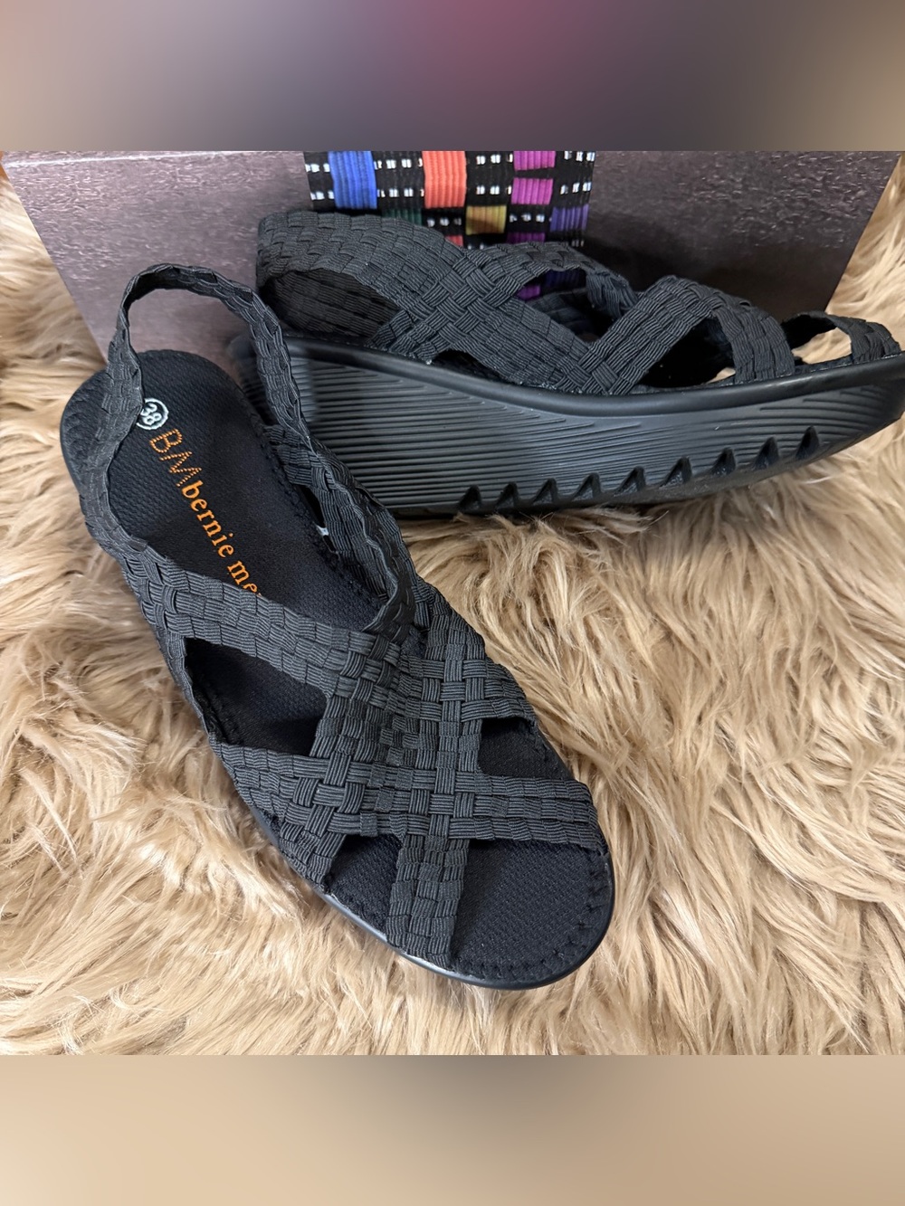 bernie mev. Contour Black Woven Elastic Slingback Sandals, memory foam, sz 7